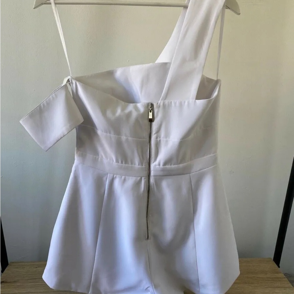Runaway Elixir Playsuit White Sizes 8, 12 UK - Picture 4 of 4
